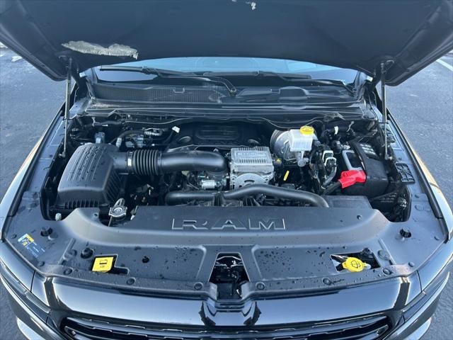 2024 RAM 1500 Limited Crew Cab 4x4 5'7' Box