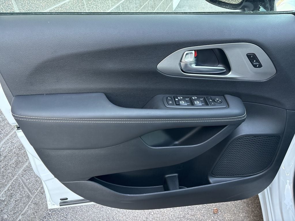 2024 Chrysler Pacifica PACIFICA LIMITED