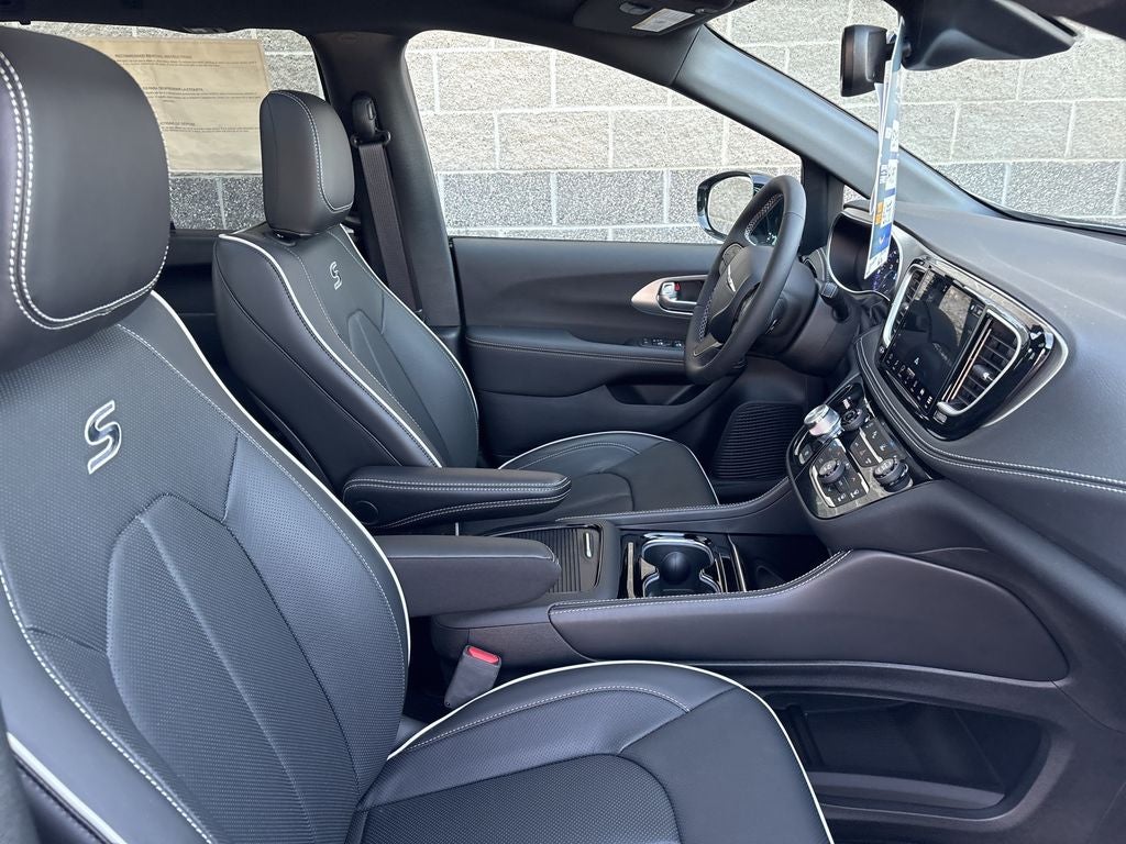 2024 Chrysler Pacifica PACIFICA LIMITED