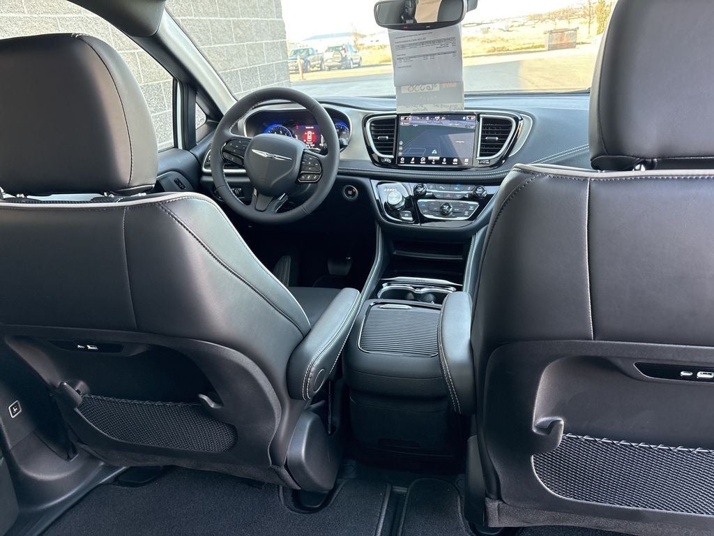 2024 Chrysler Pacifica PACIFICA LIMITED