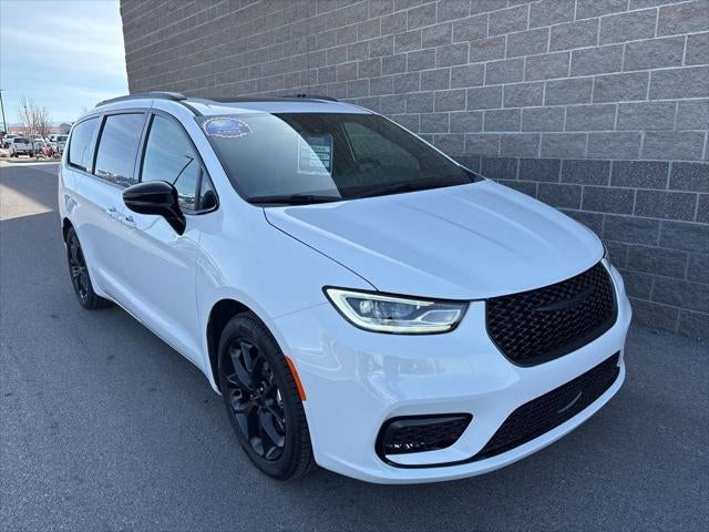 2024 Chrysler Pacifica PACIFICA LIMITED