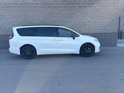 2024 Chrysler Pacifica PACIFICA LIMITED