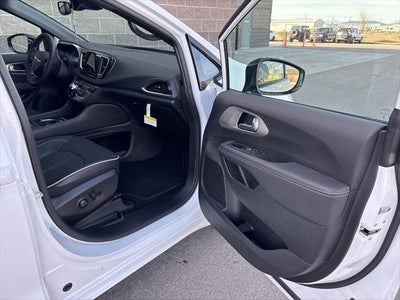 2024 Chrysler Pacifica PACIFICA LIMITED