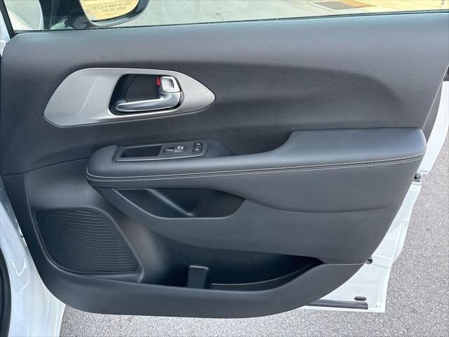 2024 Chrysler Pacifica PACIFICA LIMITED