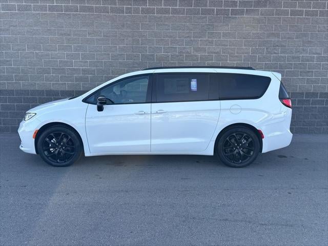 2024 Chrysler Pacifica PACIFICA LIMITED