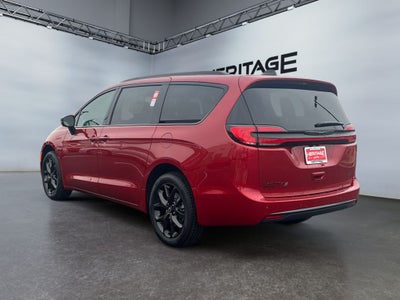 2026 Chrysler Pacifica PACIFICA SELECT AWD