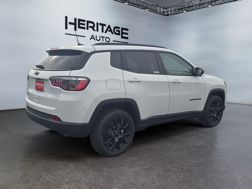 2025 Jeep Compass COMPASS LATITUDE 4X4
