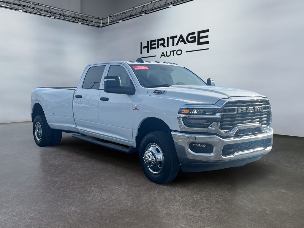 2026 RAM Ram 3500 RAM 3500 TRADESMAN CREW CAB 4X4 8' BOX