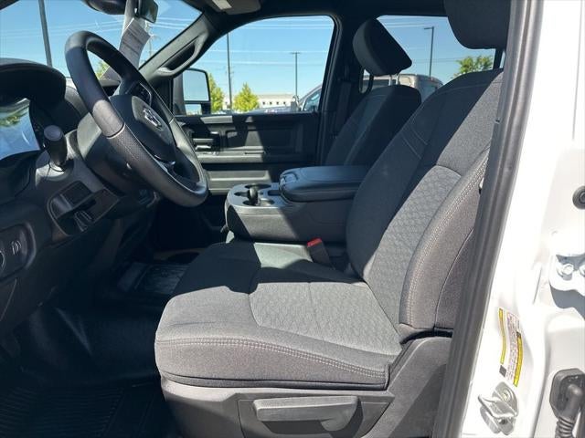 2025 RAM Ram 5500 Chassis Cab RAM 5500 TRADESMAN CHASSIS CREW CAB 4X4 84' CA