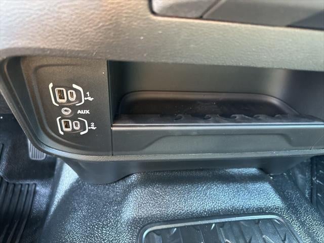 2025 RAM Ram 5500 Chassis Cab RAM 5500 TRADESMAN CHASSIS CREW CAB 4X4 84' CA