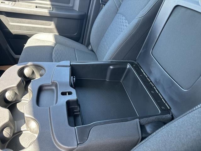 2025 RAM Ram 5500 Chassis Cab RAM 5500 TRADESMAN CHASSIS CREW CAB 4X4 84' CA