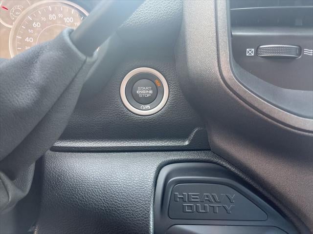 2026 RAM Ram 3500 Chassis Cab RAM 3500 TRADESMAN CREW CAB CHASSIS 4X4 60' CA