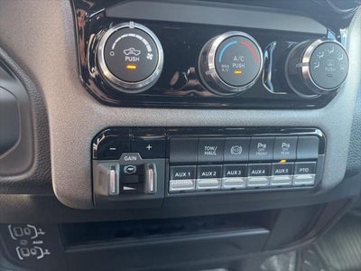 2026 RAM Ram 3500 Chassis Cab RAM 3500 TRADESMAN CREW CAB CHASSIS 4X4 60' CA