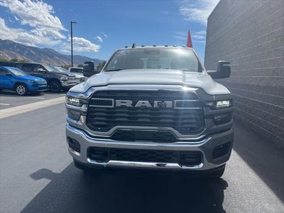 2026 RAM Ram 3500 Chassis Cab RAM 3500 TRADESMAN CREW CAB CHASSIS 4X4 60' CA