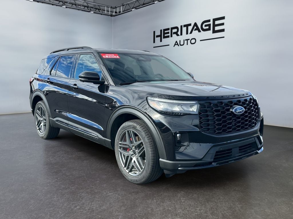 2025 Ford Explorer ST-Line