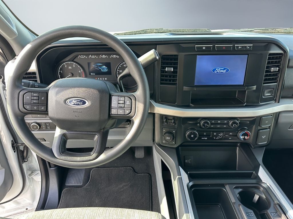 2024 Ford F-350 XLT