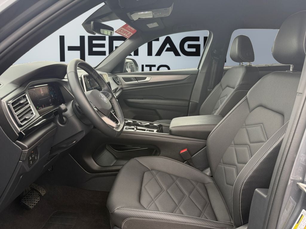 2025 Volkswagen Atlas Cross Sport 2.0T SE w/Technology