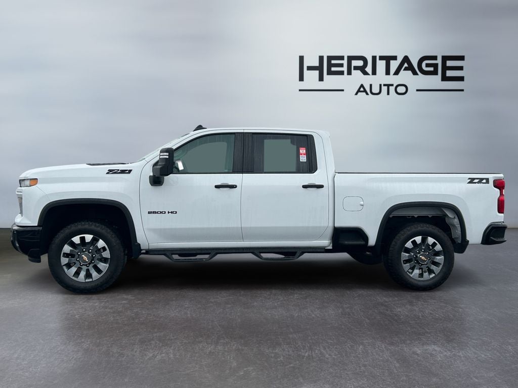 2024 Chevrolet Silverado Custom