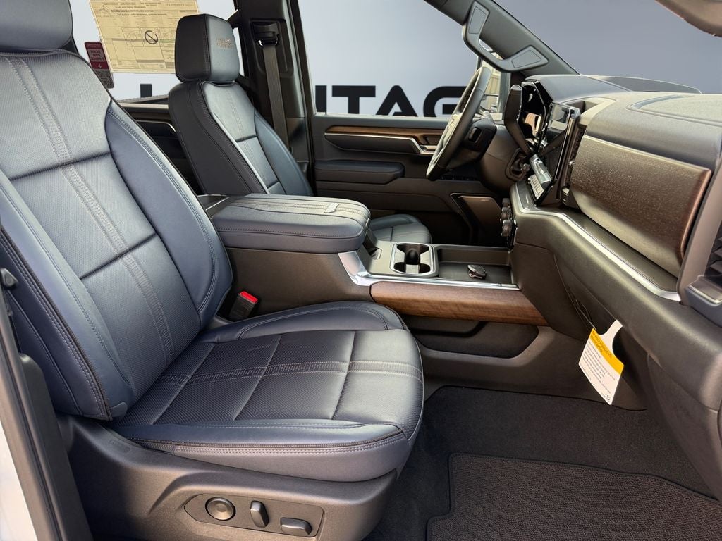 2026 Chevrolet Silverado 3500 HD High Country