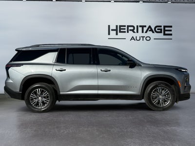 2024 Chevrolet Traverse LT