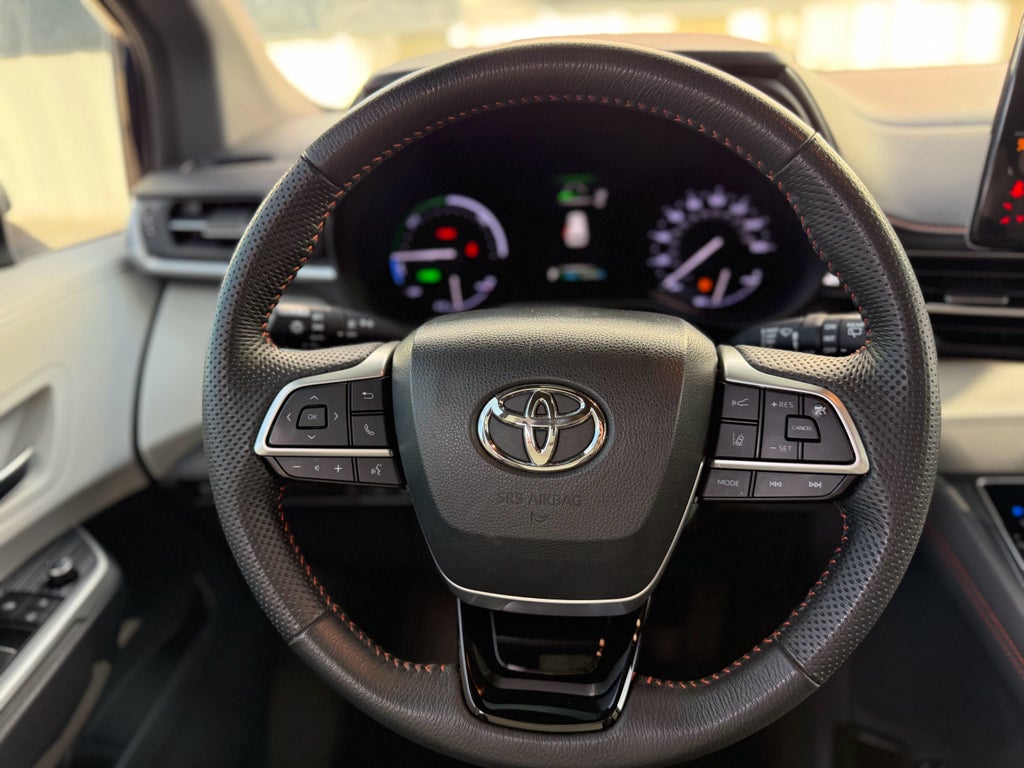 2022 Toyota Sienna XSE