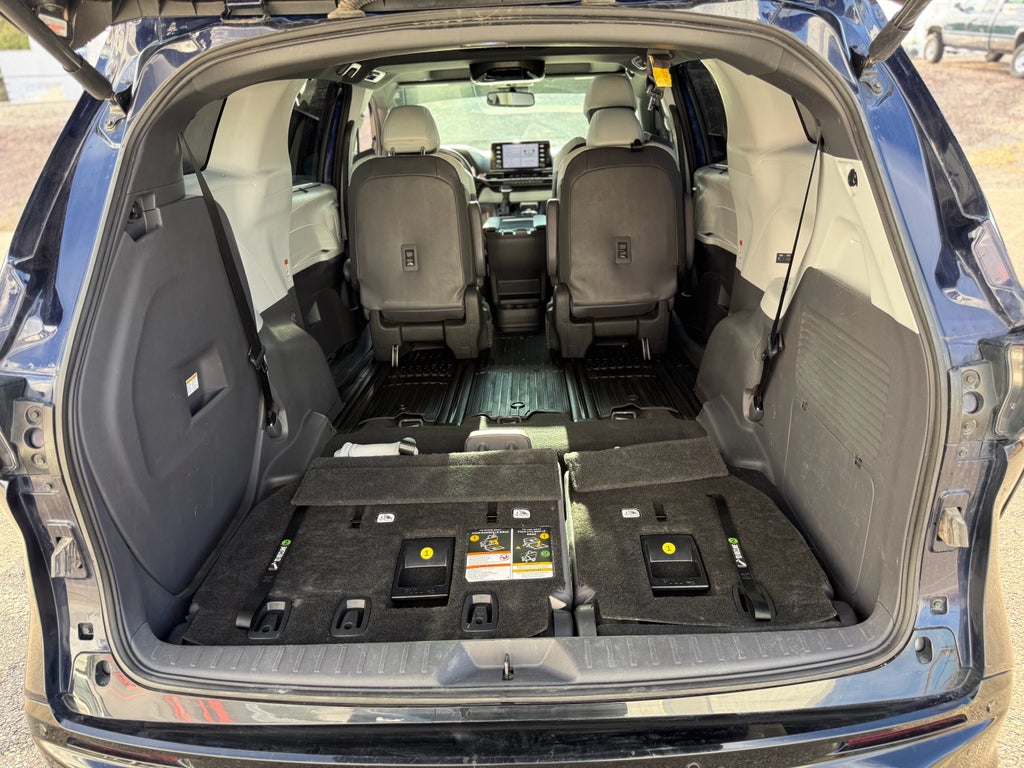 2022 Toyota Sienna XSE