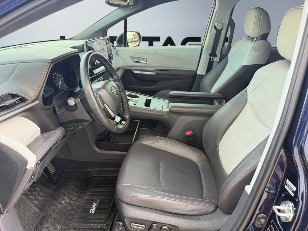 2022 Toyota Sienna XSE