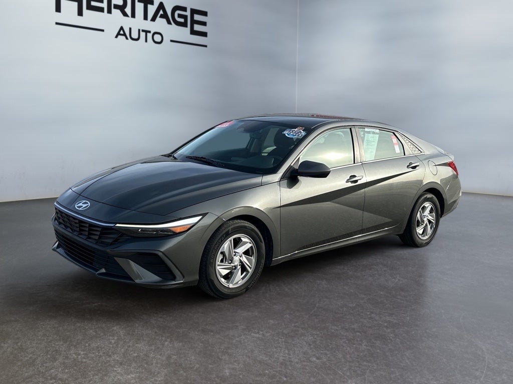 2024 Hyundai Elantra SE